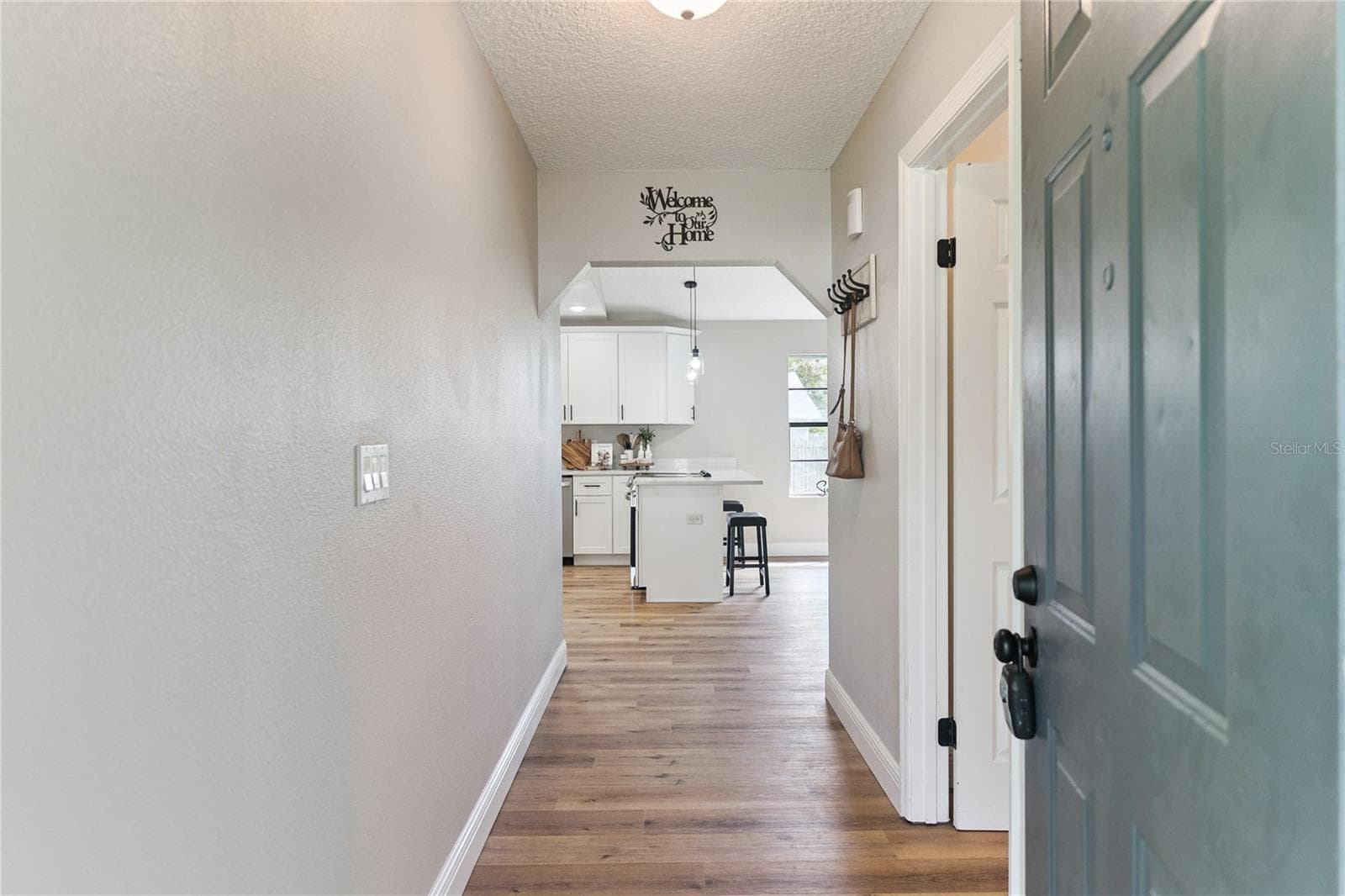 Entry - 3211 TRAVELERS PALM DR, EDGEWATER