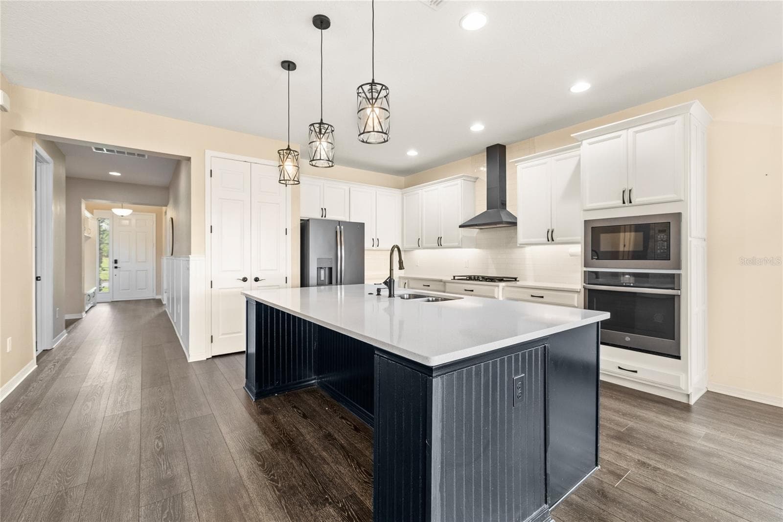 Single Family Residence at 16668 SANCTUARY DR, WINTER GARDEN, photo 5 of 37