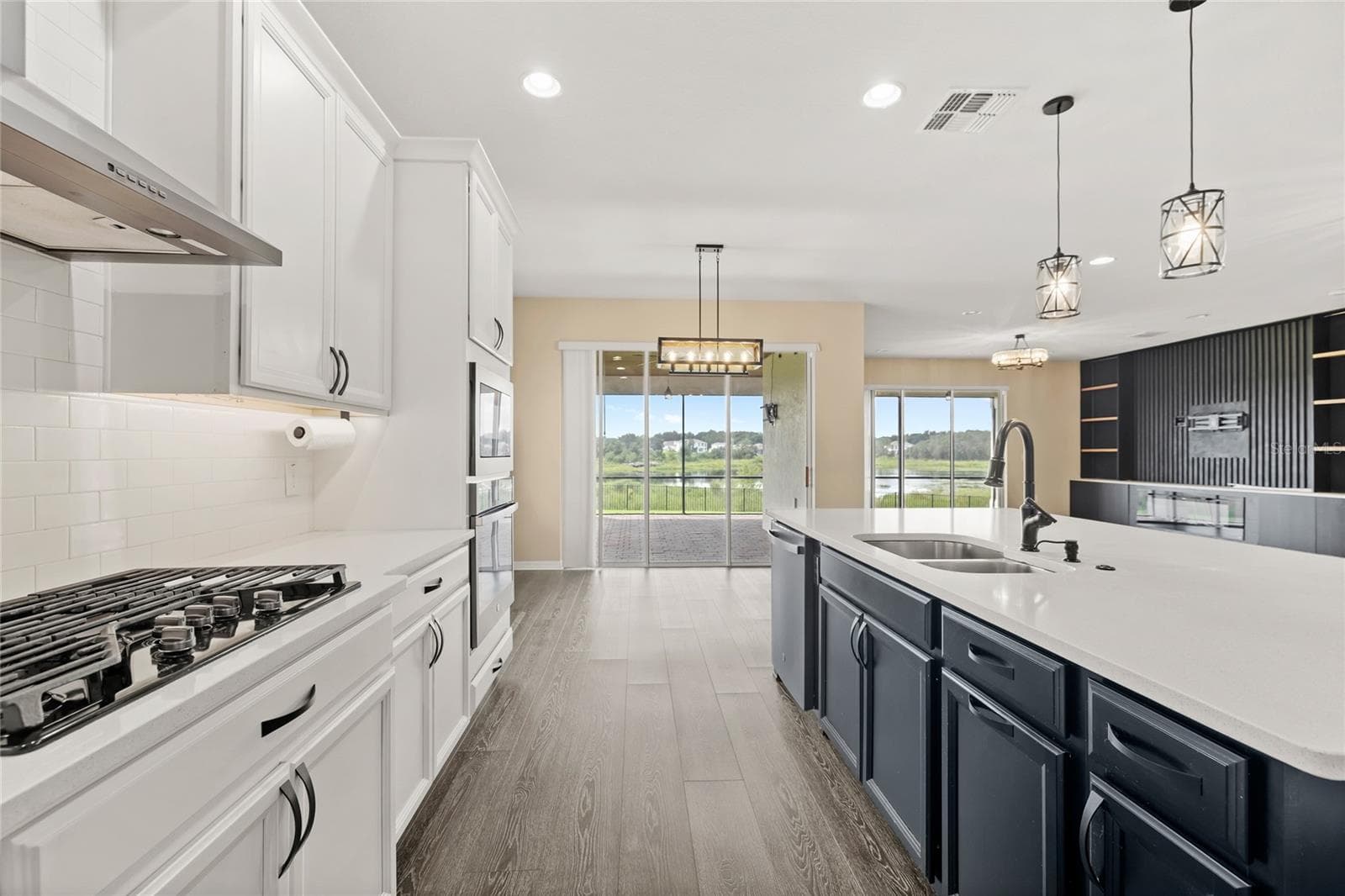 Single Family Residence at 16668 SANCTUARY DR, WINTER GARDEN, photo 6 of 37