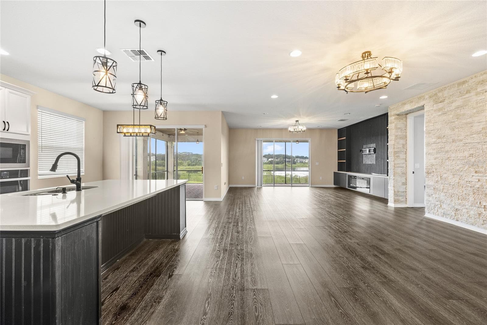 Single Family Residence at 16668 SANCTUARY DR, WINTER GARDEN, photo 8 of 37