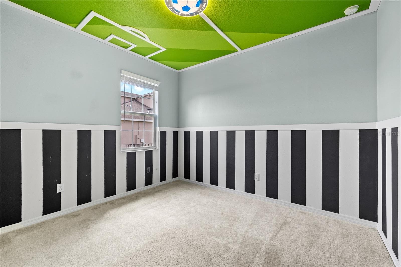 Single Family Residence at 16668 SANCTUARY DR, WINTER GARDEN, photo 16 of 37