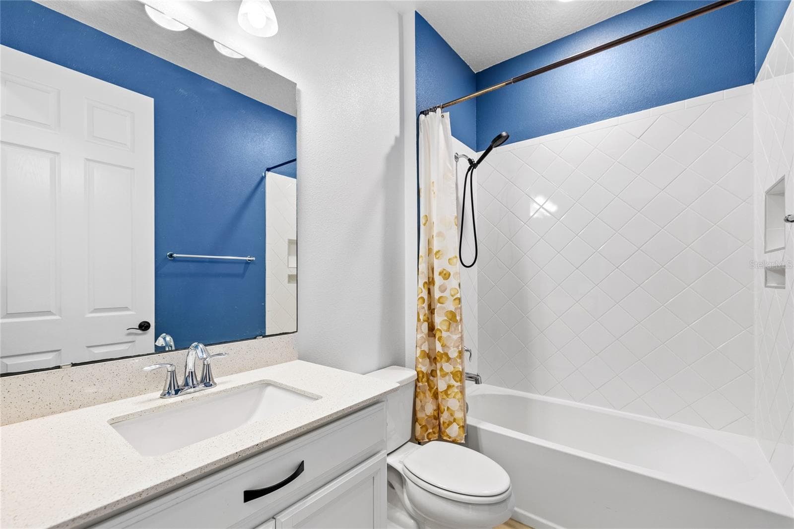 Single Family Residence at 16668 SANCTUARY DR, WINTER GARDEN, photo 17 of 37