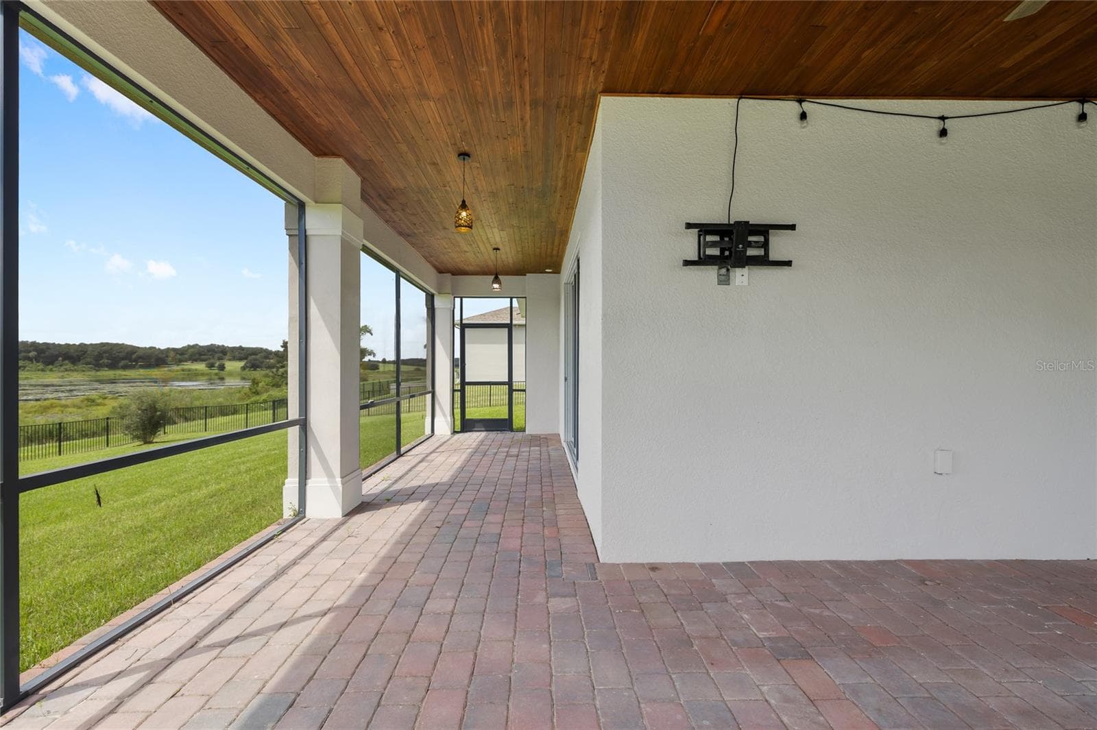 Single Family Residence at 16668 SANCTUARY DR, WINTER GARDEN, photo 28 of 37