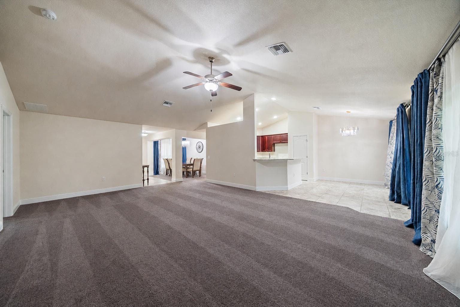 Family room - 2494 CHEROKEE ST, NORTH PORT