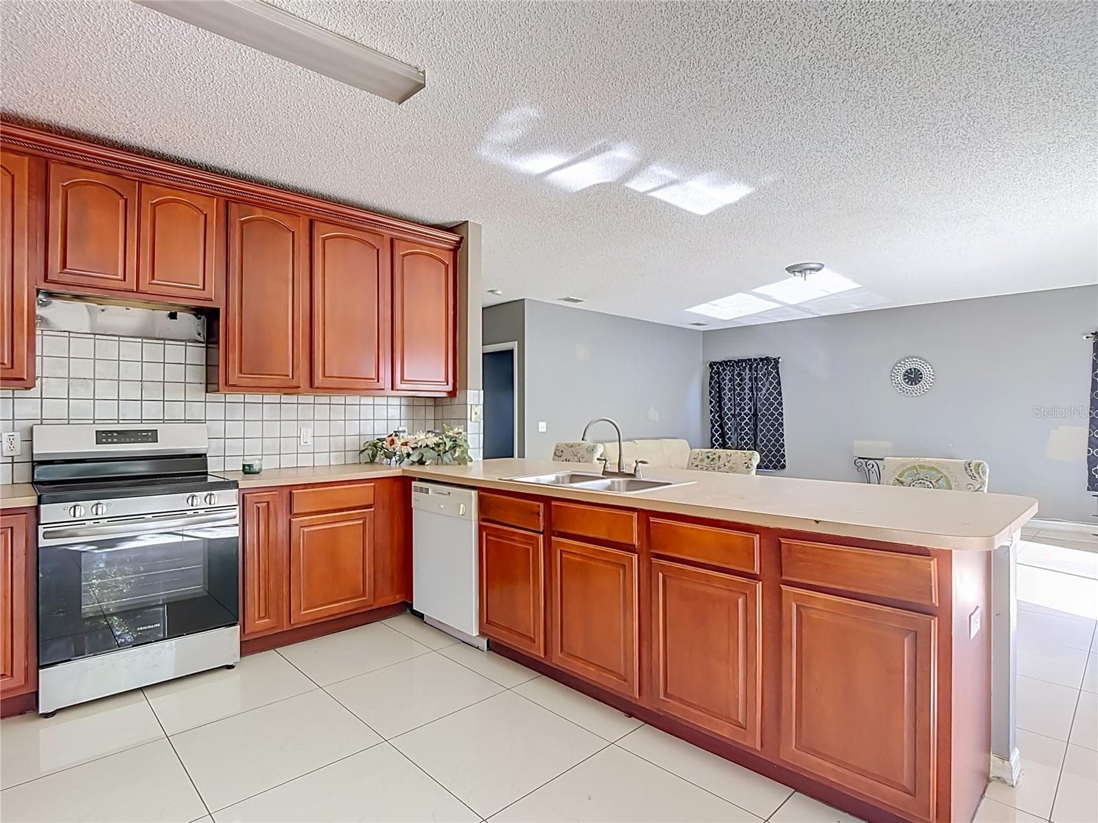Single Family Residence at 1403 KISSIMMEE CT, POINCIANA, photo 22 of 55