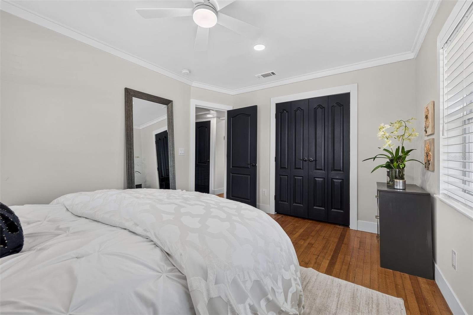 Single Family Residence at 9025 1ST ST NE, ST PETERSBURG, photo 18 of 32