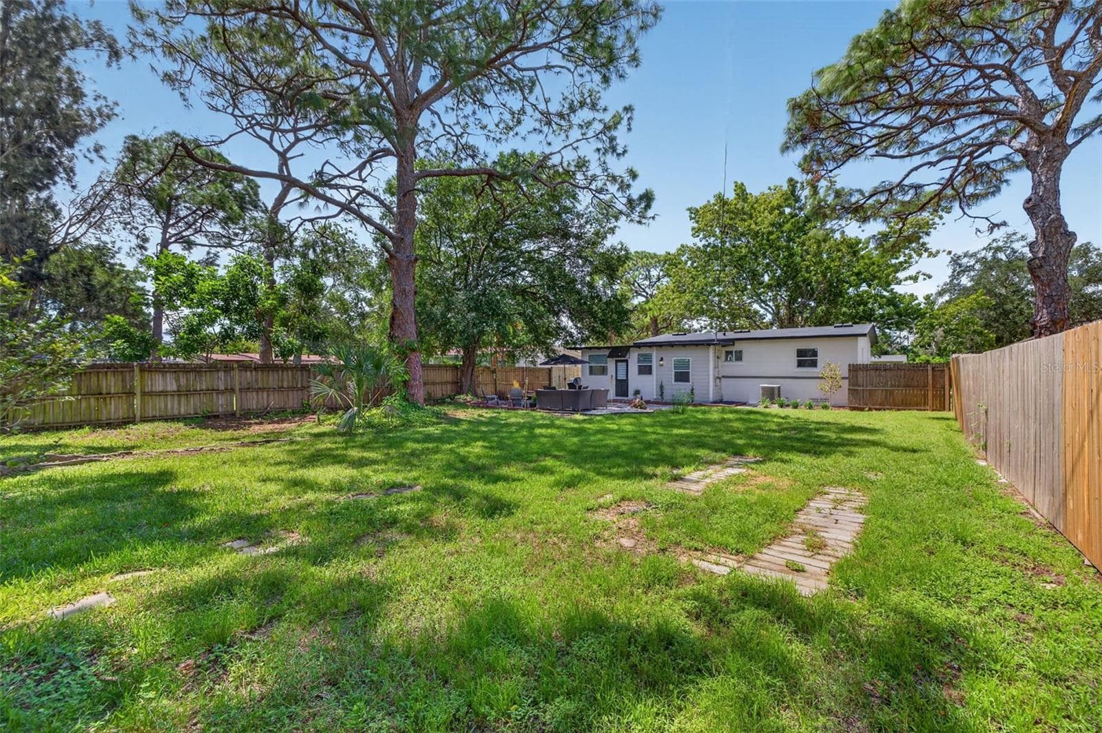 Single Family Residence at 9025 1ST ST NE, ST PETERSBURG, photo 28 of 32