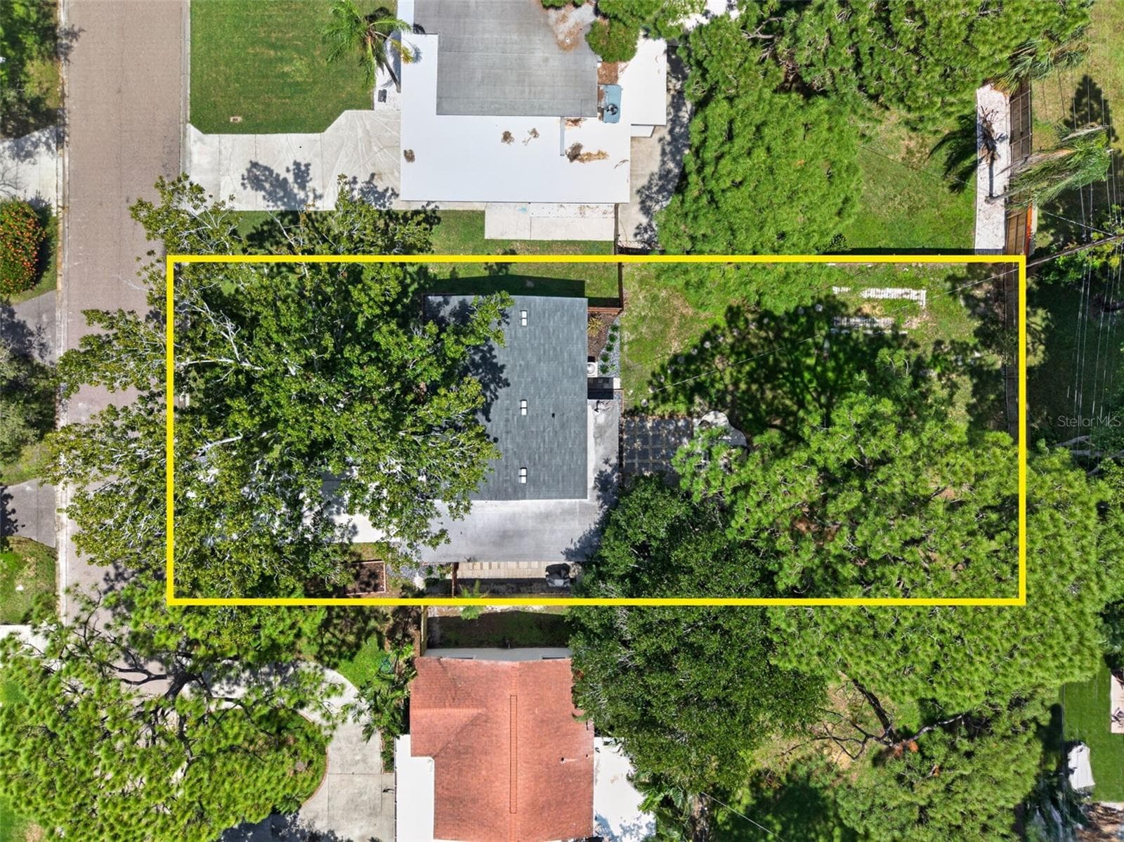 Single Family Residence at 9025 1ST ST NE, ST PETERSBURG, photo 29 of 32