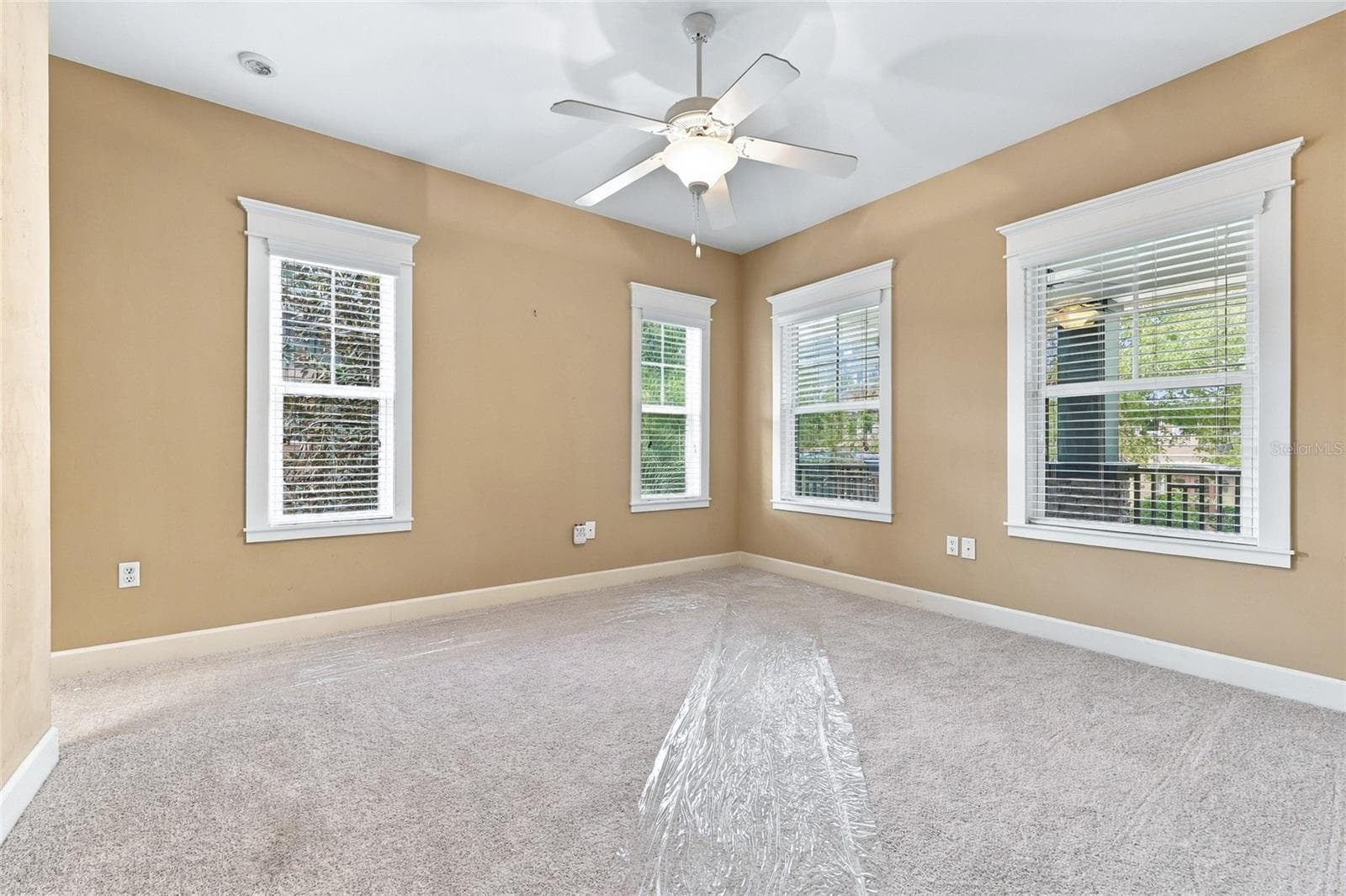 Upstairs Bedroom #3 with en suite (new carpet) - 734 SW 134TH WAY, NEWBERRY