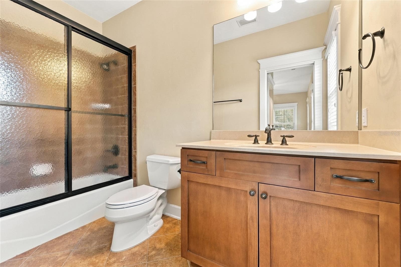 Upstairs Bedroom #3 en suite bathroom - 734 SW 134TH WAY, NEWBERRY