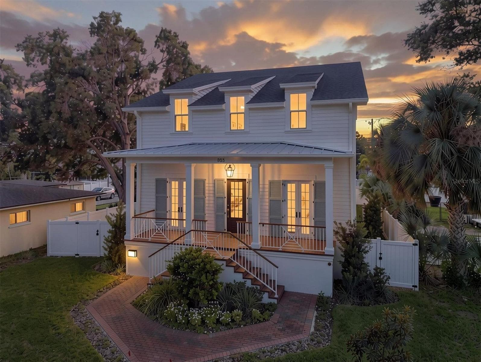 5 bed 3 bath main home. - 808 39TH AVE NE, ST PETERSBURG