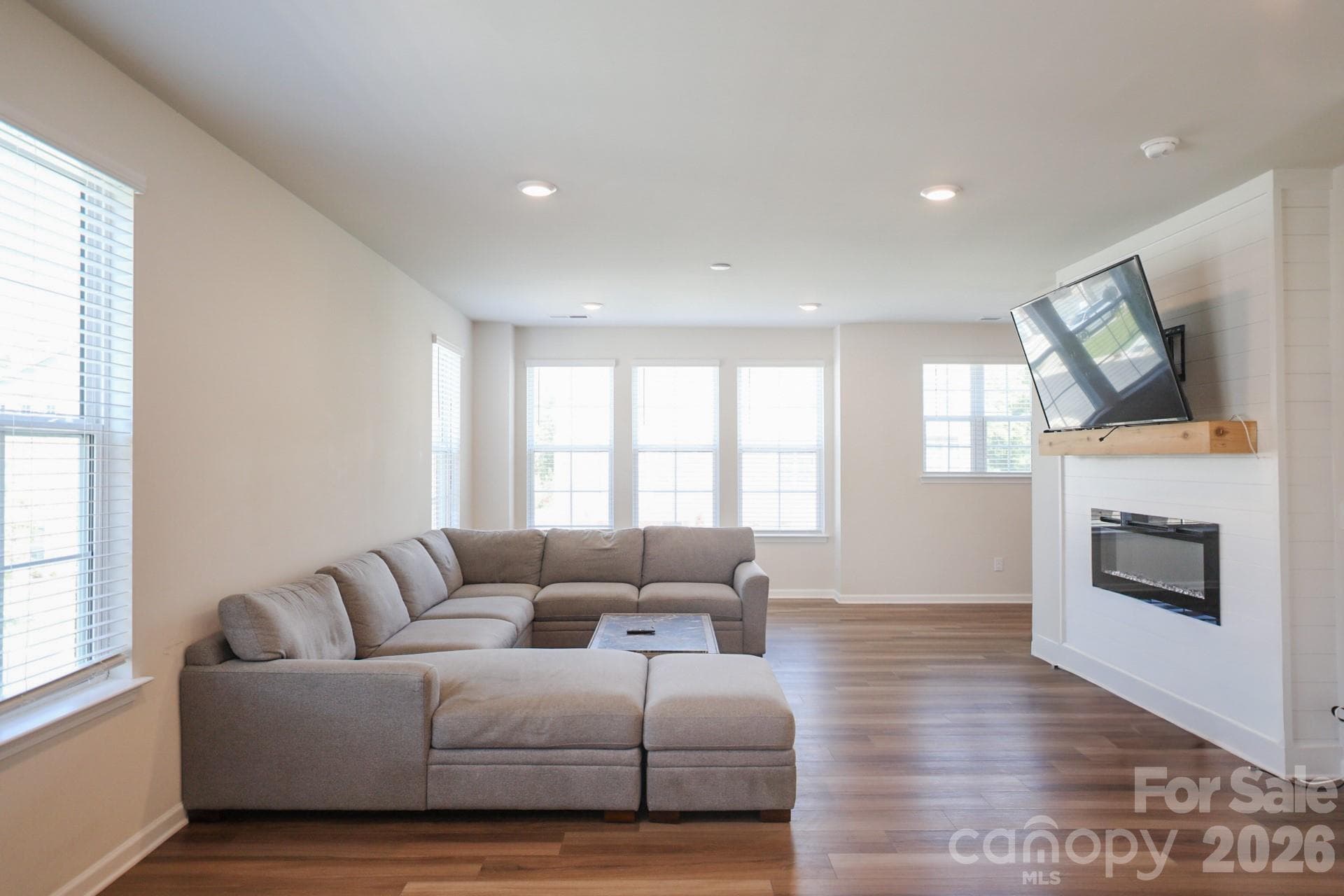 Townhouse at 15025 Camus Court, Mint Hill, photo 8 of 28