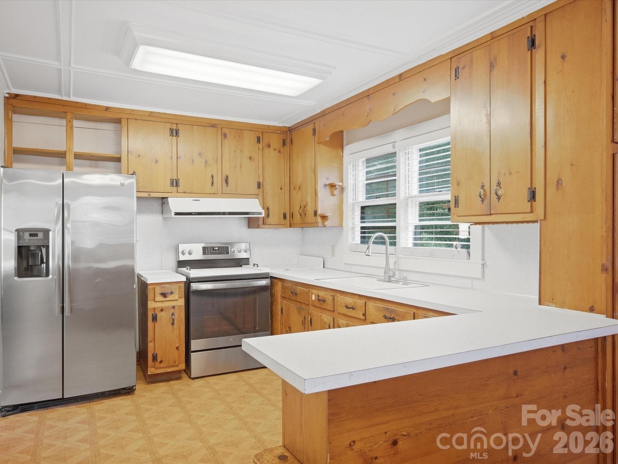 Single Family Residence at 107 Berkley Street, Clover, photo 7 of 48