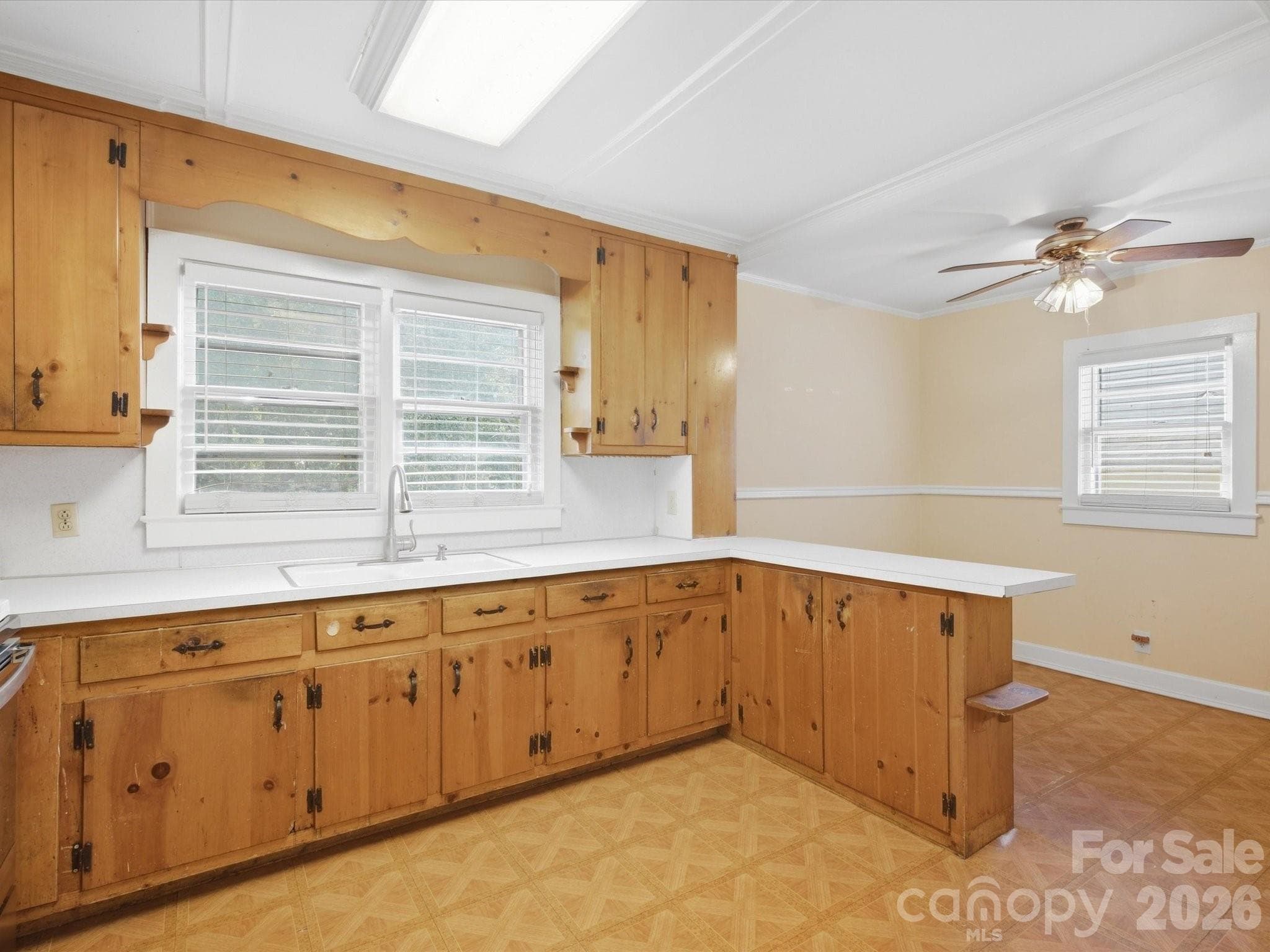Single Family Residence at 107 Berkley Street, Clover, photo 15 of 48