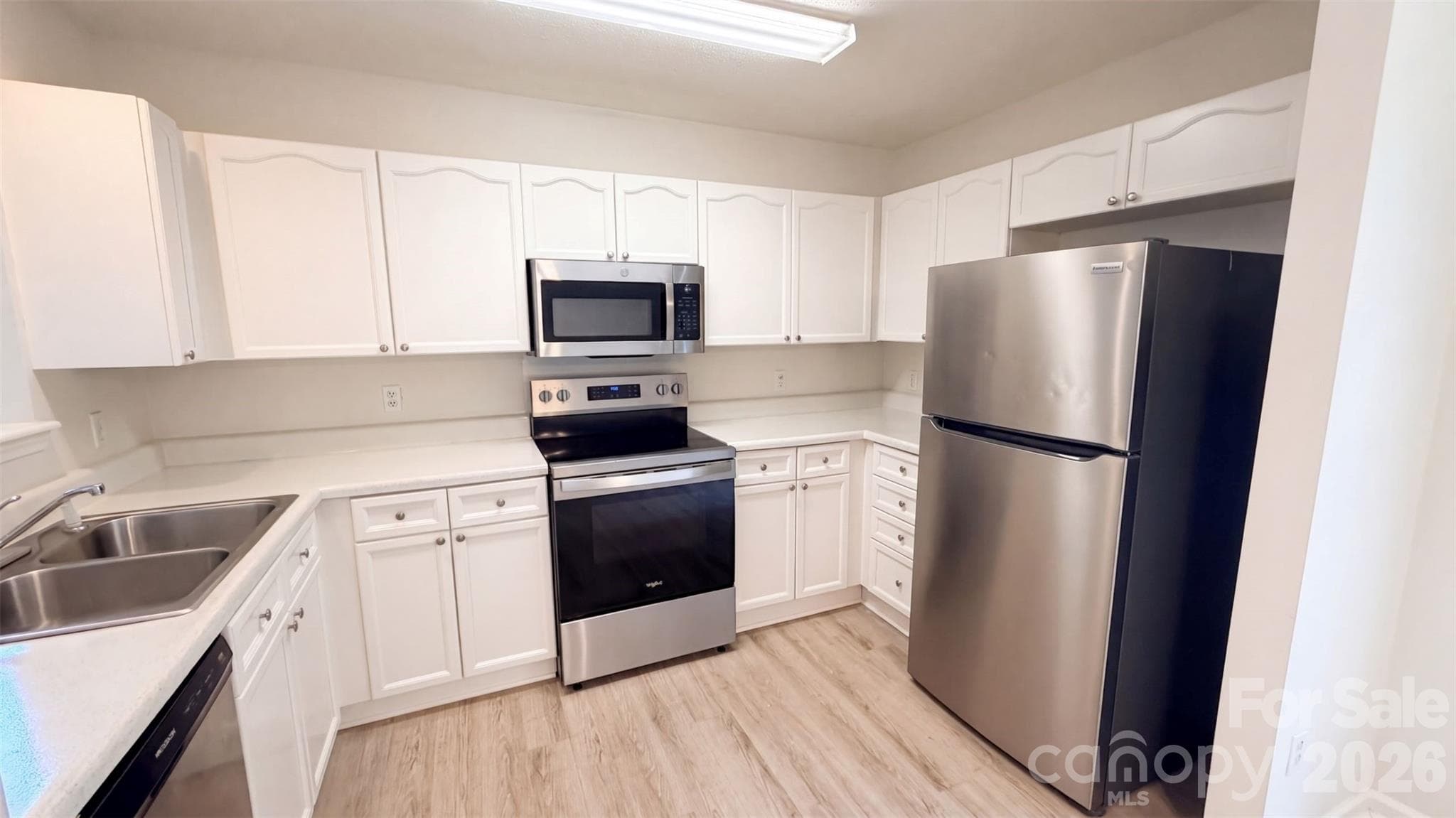 Single Family Residence at 5006 Elizabeth Road, Charlotte, photo 2 of 15