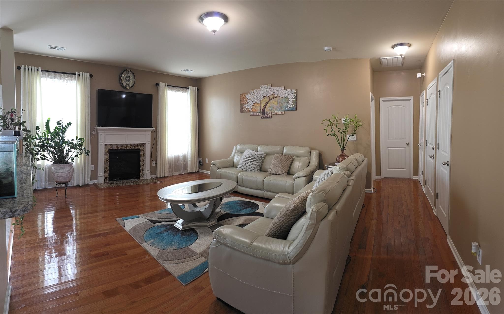 Single Family Residence at 6710 Alderson Drive, Charlotte, photo 5 of 35