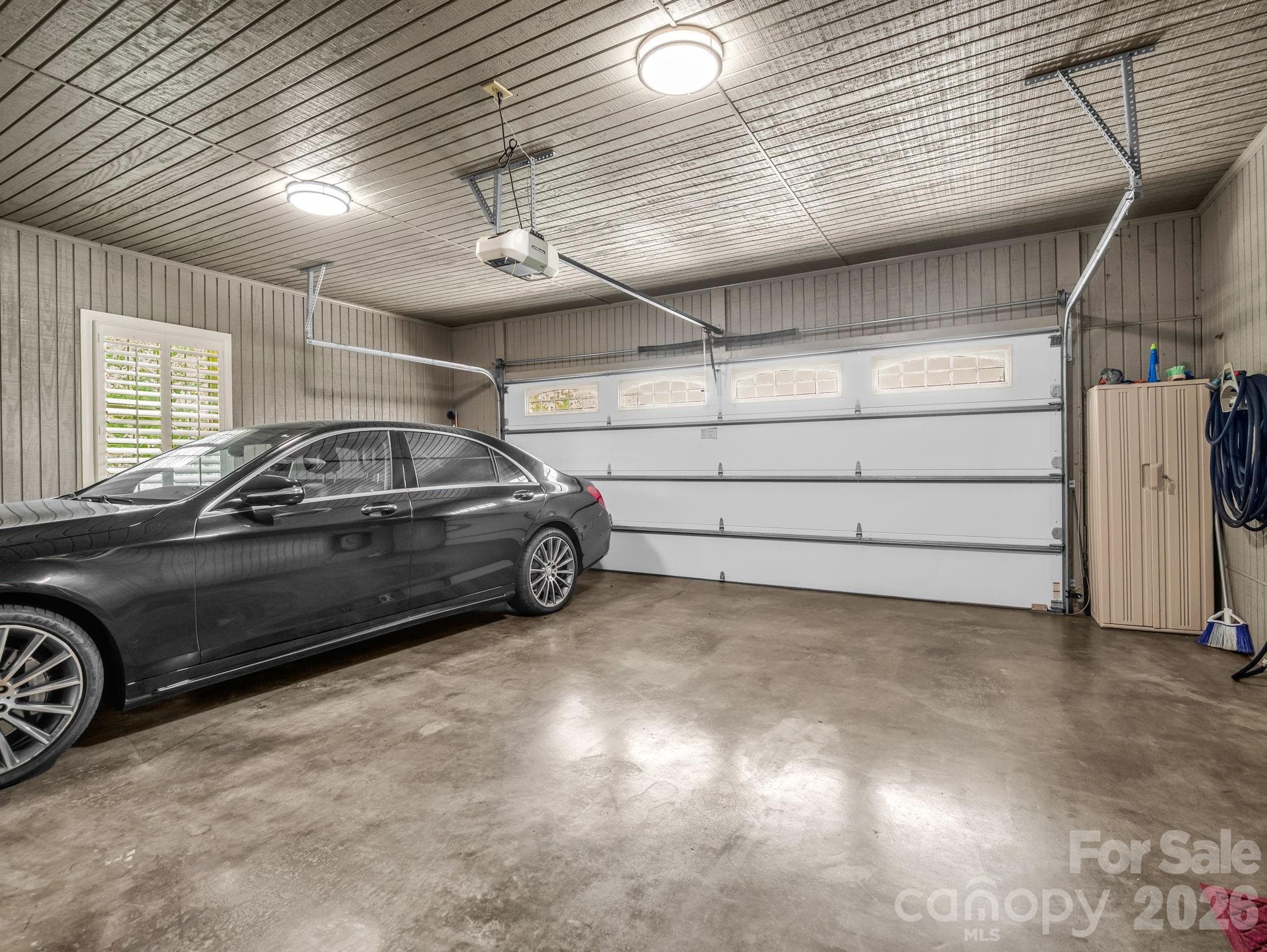 Garage - 164 Brookfield Drive, Forest City