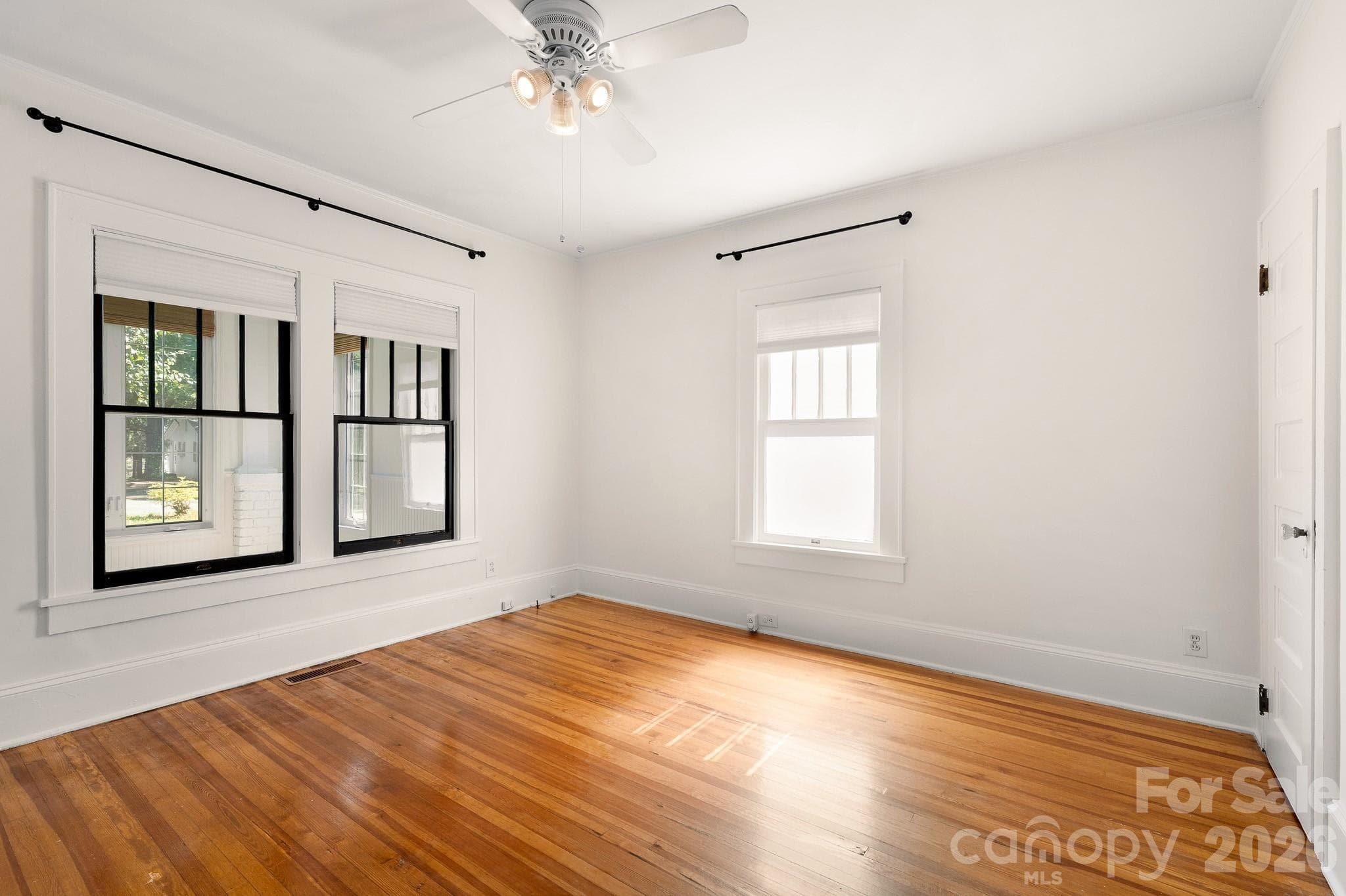 Single Family Residence at 2334 E 7th Street, Charlotte, photo 23 of 28