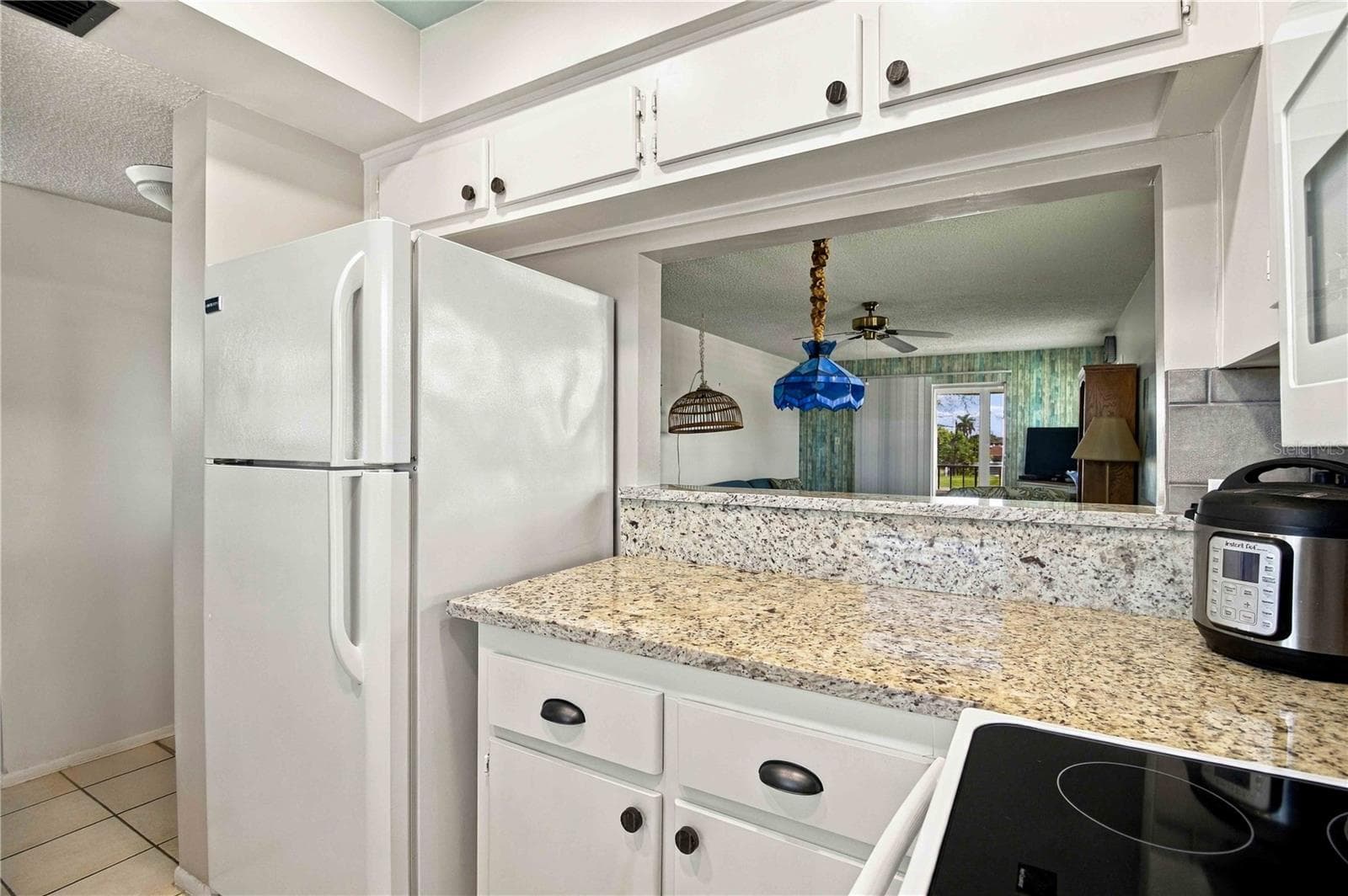 Condominium at 304 47TH AVENUE DR W #313, BRADENTON, photo 10 of 41
