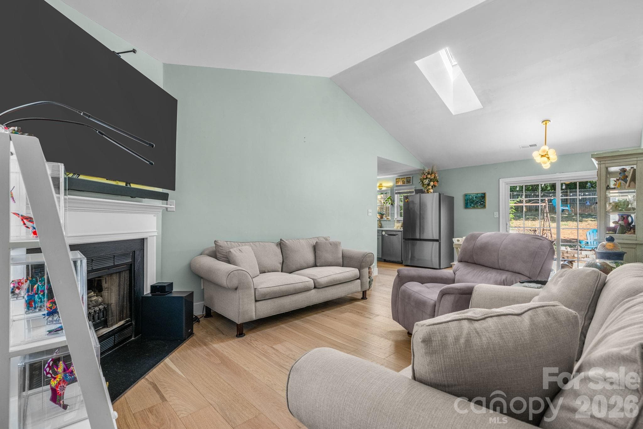 Single Family Residence at 16522 Glenfurness Drive, Huntersville, photo 10 of 42