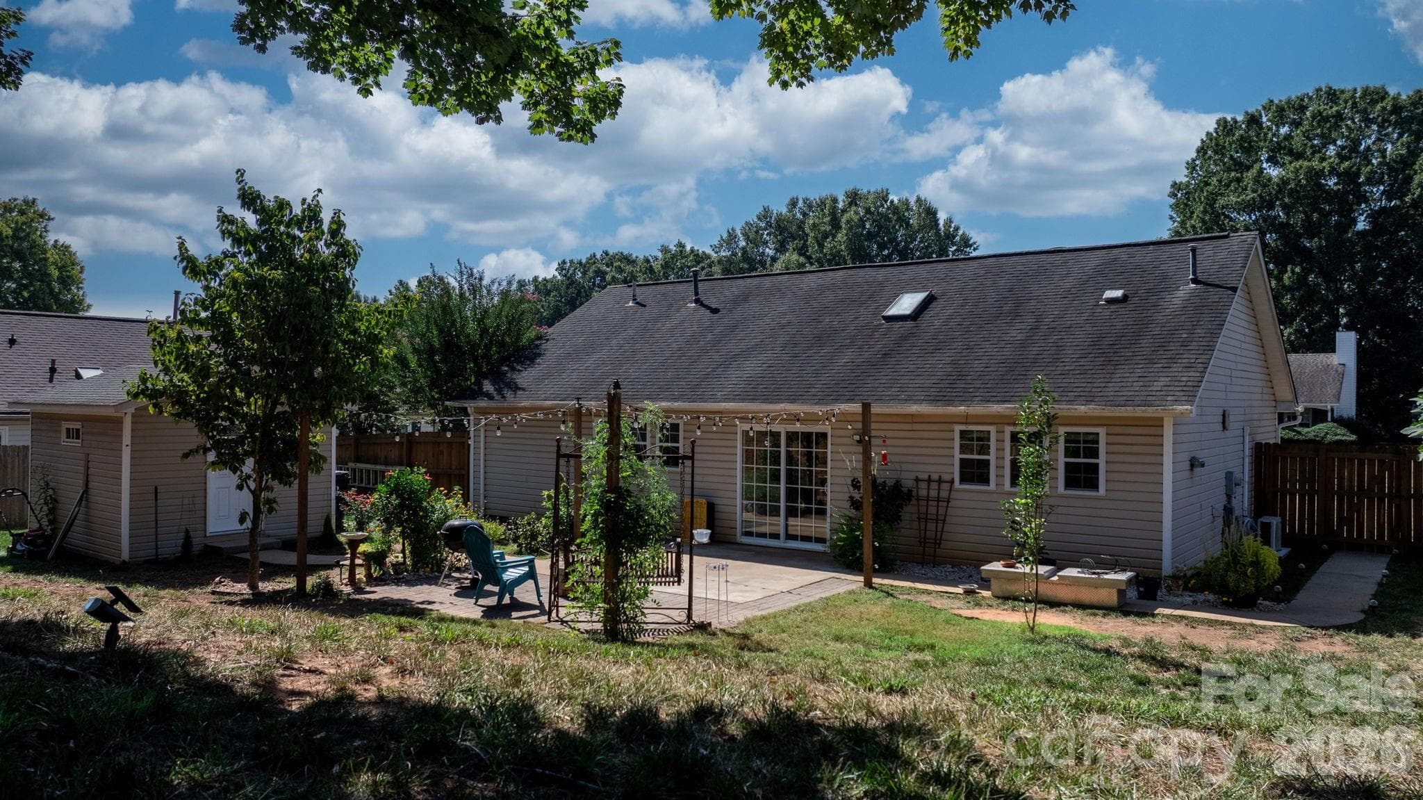 Single Family Residence at 16522 Glenfurness Drive, Huntersville, photo 26 of 42