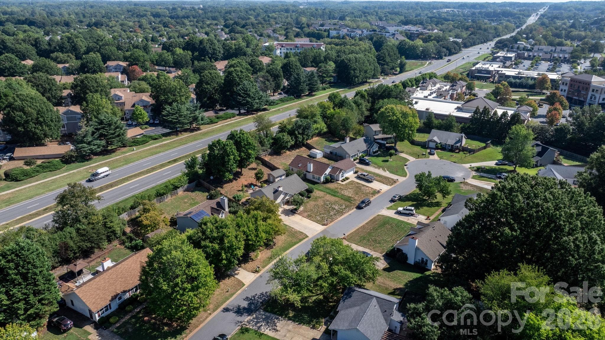 Single Family Residence at 16522 Glenfurness Drive, Huntersville, photo 30 of 42