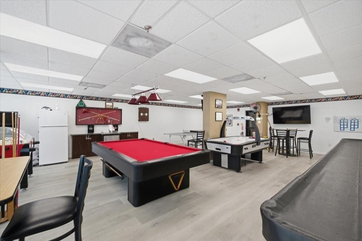 game room - 7050 SUNSET DR S #211, SOUTH PASADENA