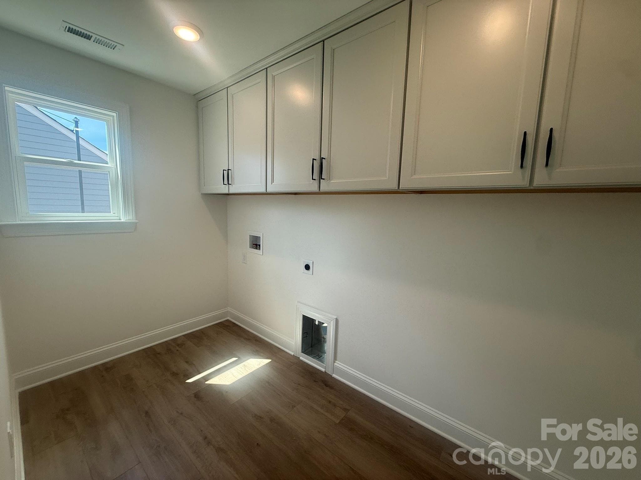 Laundry Room - Stanley