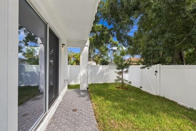 Townhouse at 2508 W GRAY ST #2, TAMPA, photo 35 of 41