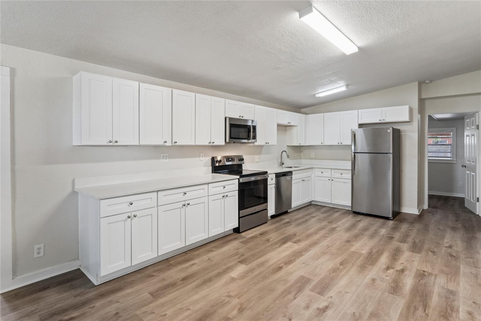 Single Family Residence at 8975 69TH ST N, PINELLAS PARK, photo 6 of 26