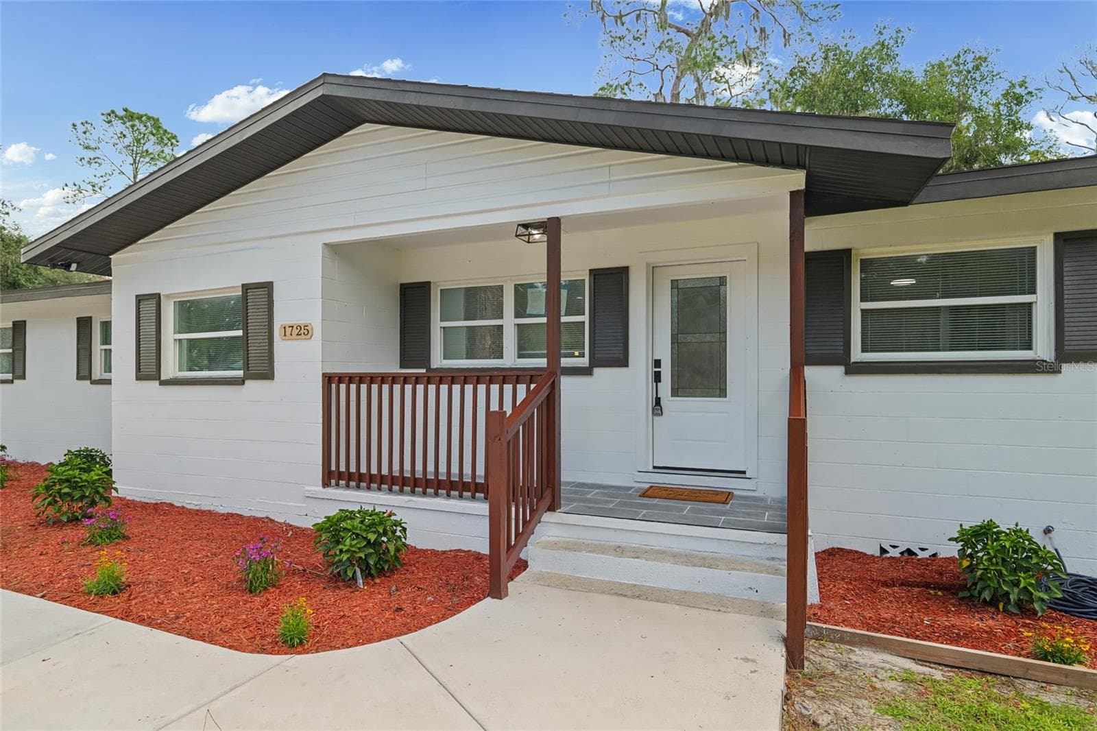 Single Family Residence at 1725 WALKER RD, LAKELAND, photo 6 of 46