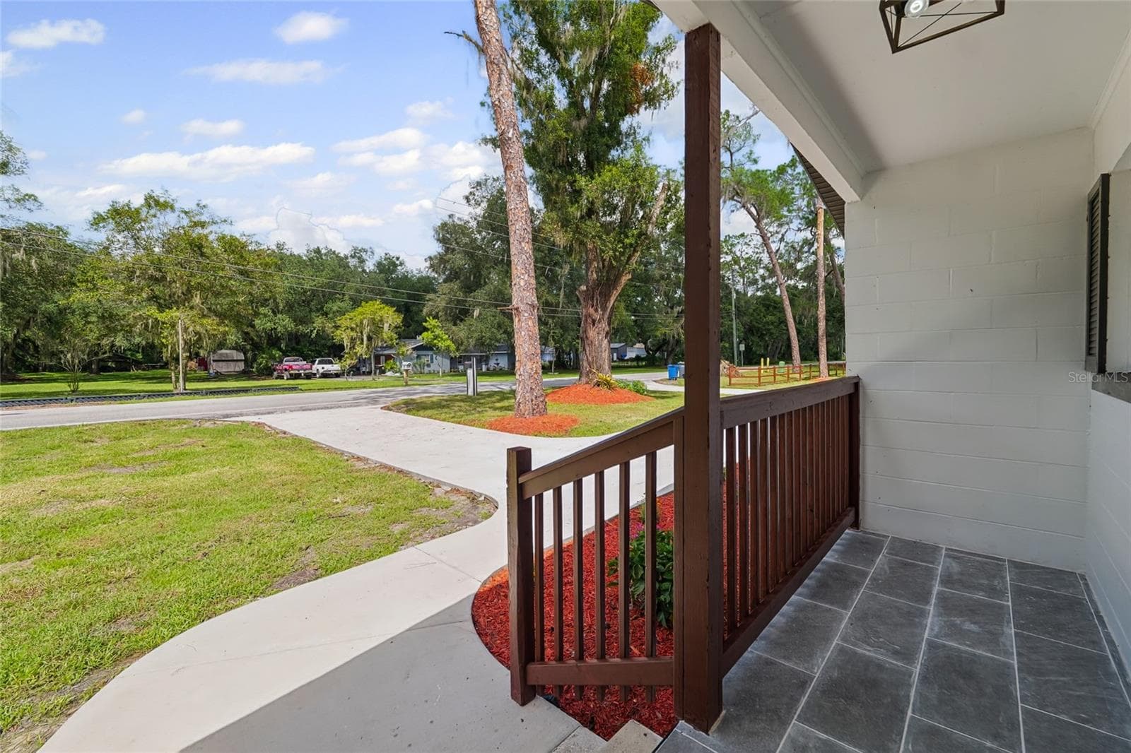 Single Family Residence at 1725 WALKER RD, LAKELAND, photo 7 of 46