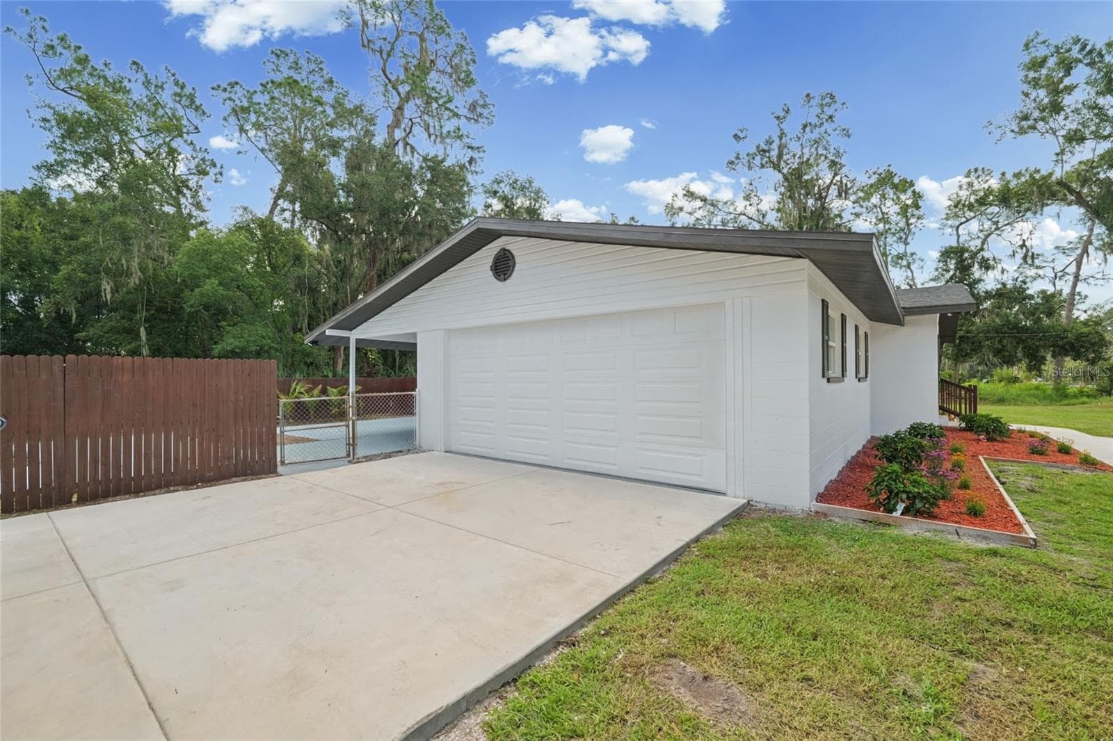 Single Family Residence at 1725 WALKER RD, LAKELAND, photo 41 of 46