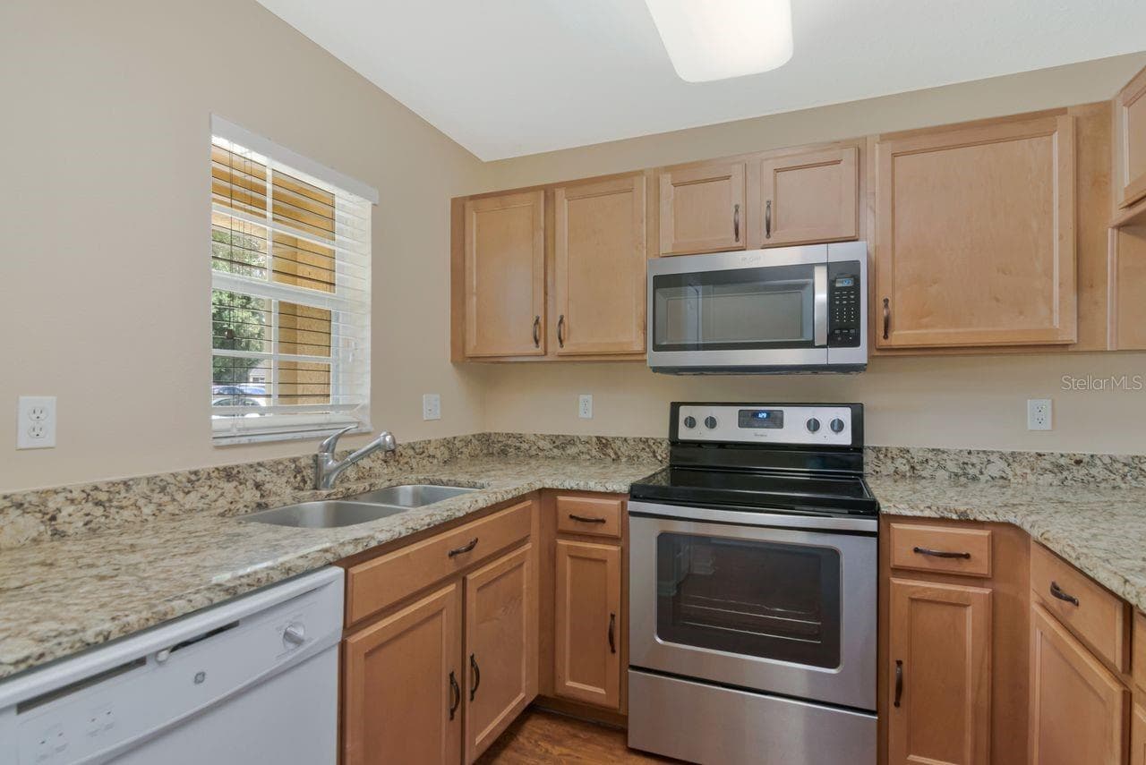 Townhouse at 37608 DALIHA TER, ZEPHYRHILLS, photo 7 of 41
