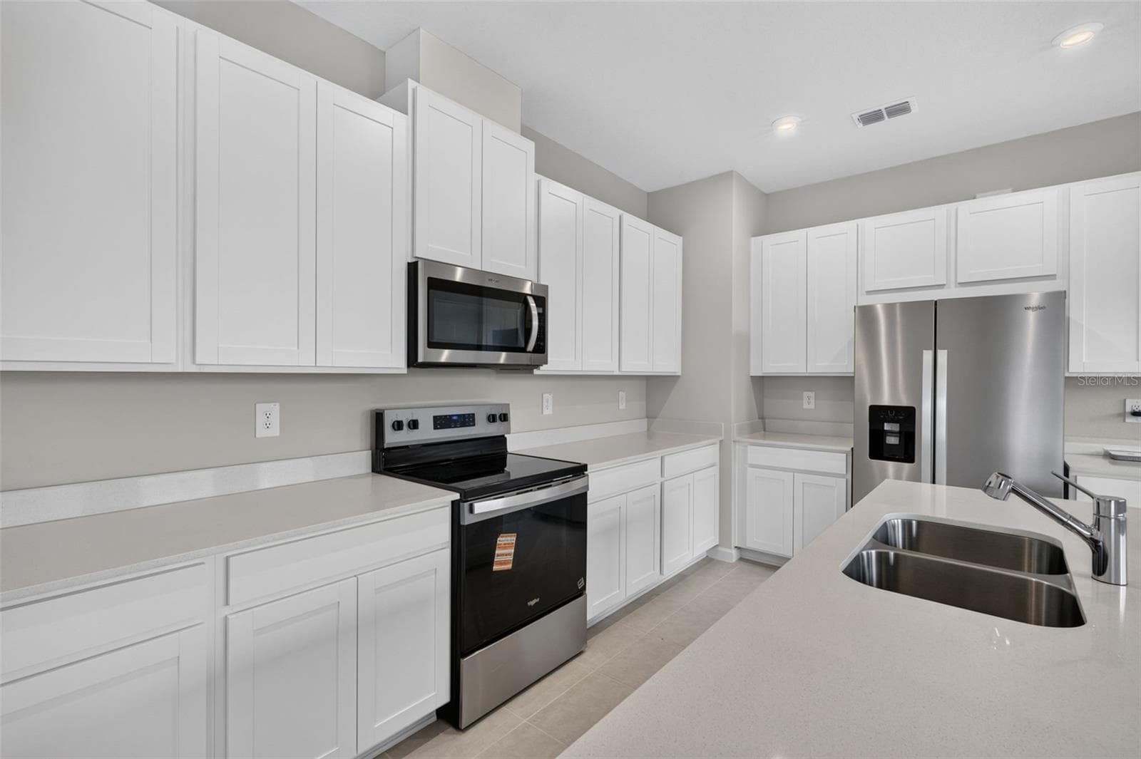 Single Family Residence at 34880 ARBOR RETREAT DR, DADE CITY, photo 3 of 35