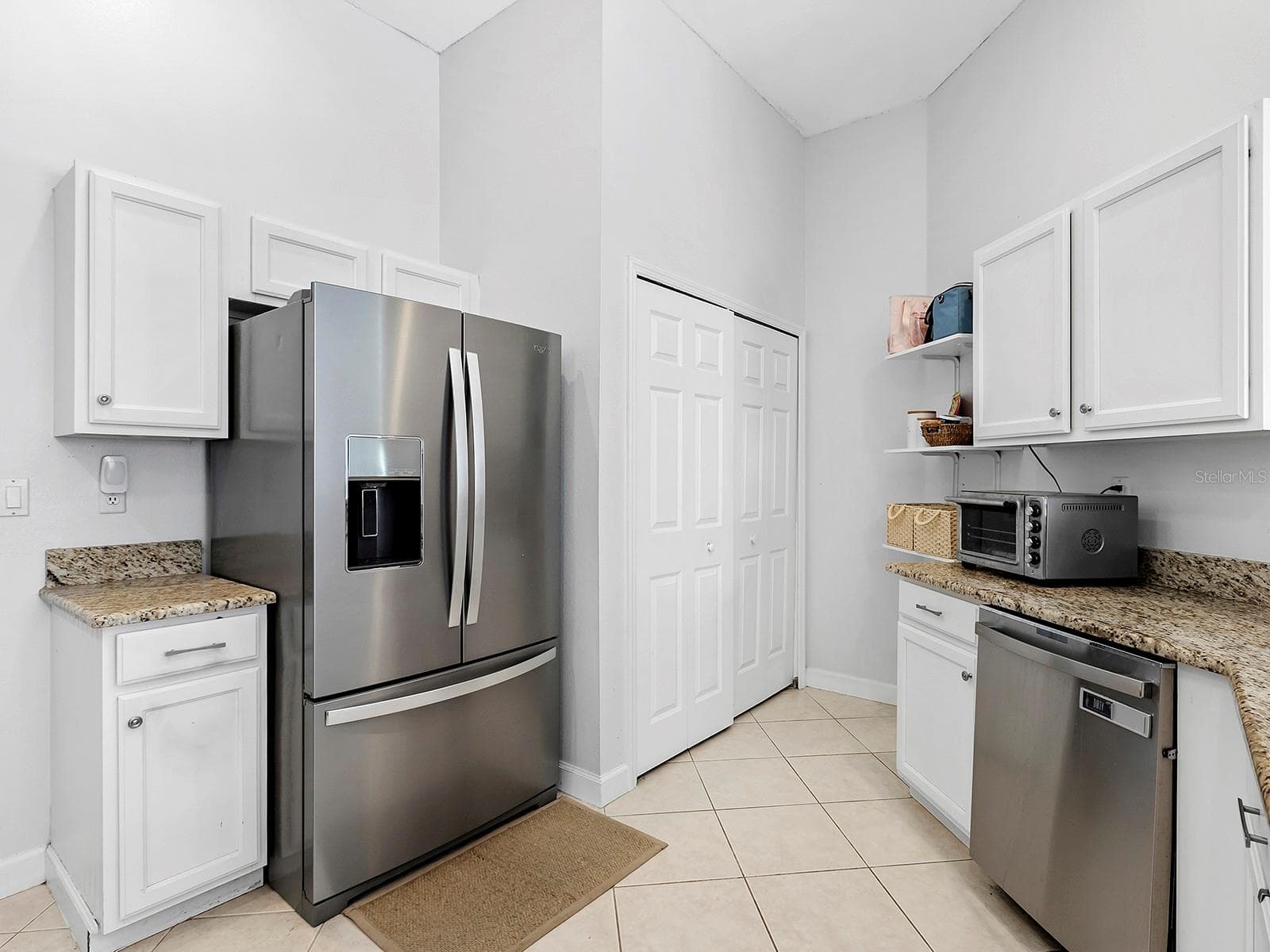 Single Family Residence at 4006 2ND AVE E, BRADENTON, photo 12 of 26