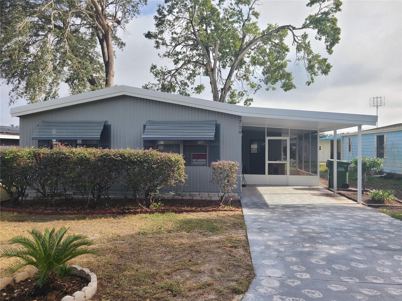 710 COACHMAN DR