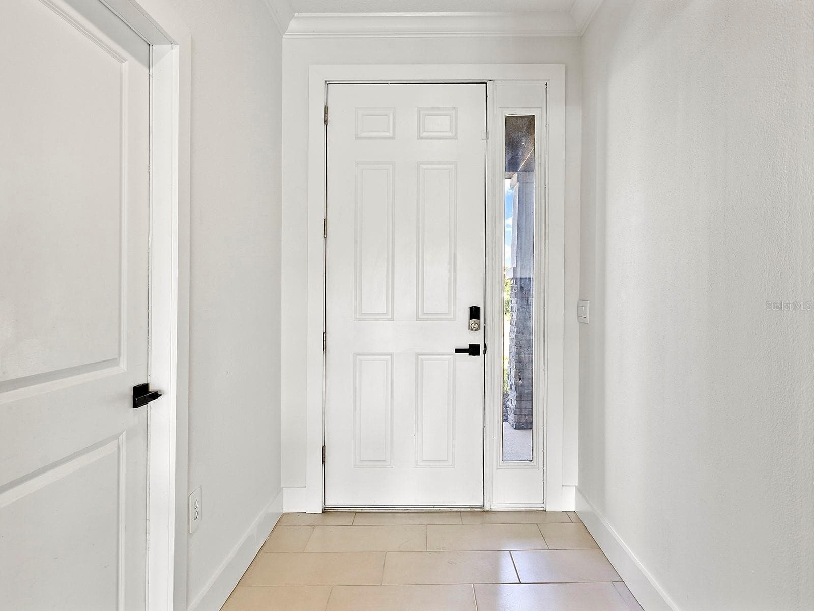 entrance foyer - 5211 TANNIN LN, BRADENTON