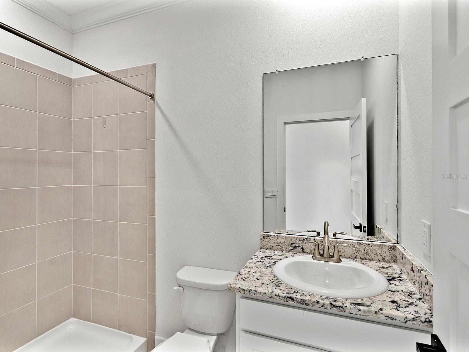 Hallway bathroom - 5211 TANNIN LN, BRADENTON