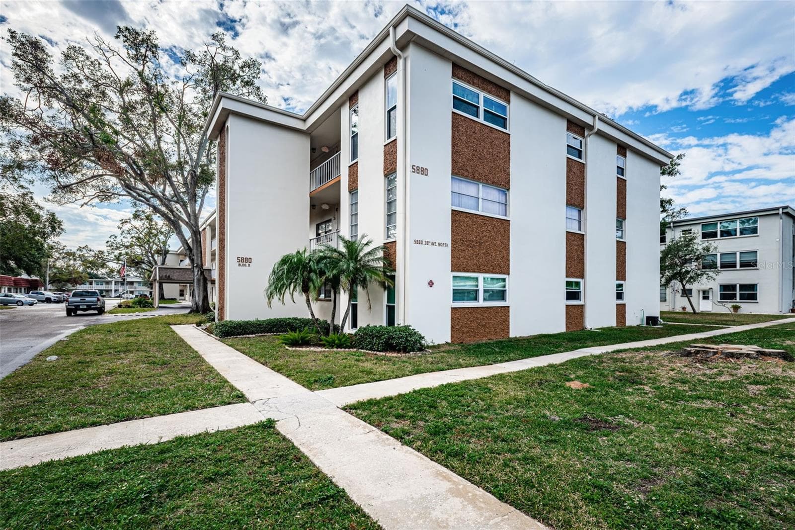Condominium at 5880 38TH AVE N #309, ST PETERSBURG, photo 2 of 52