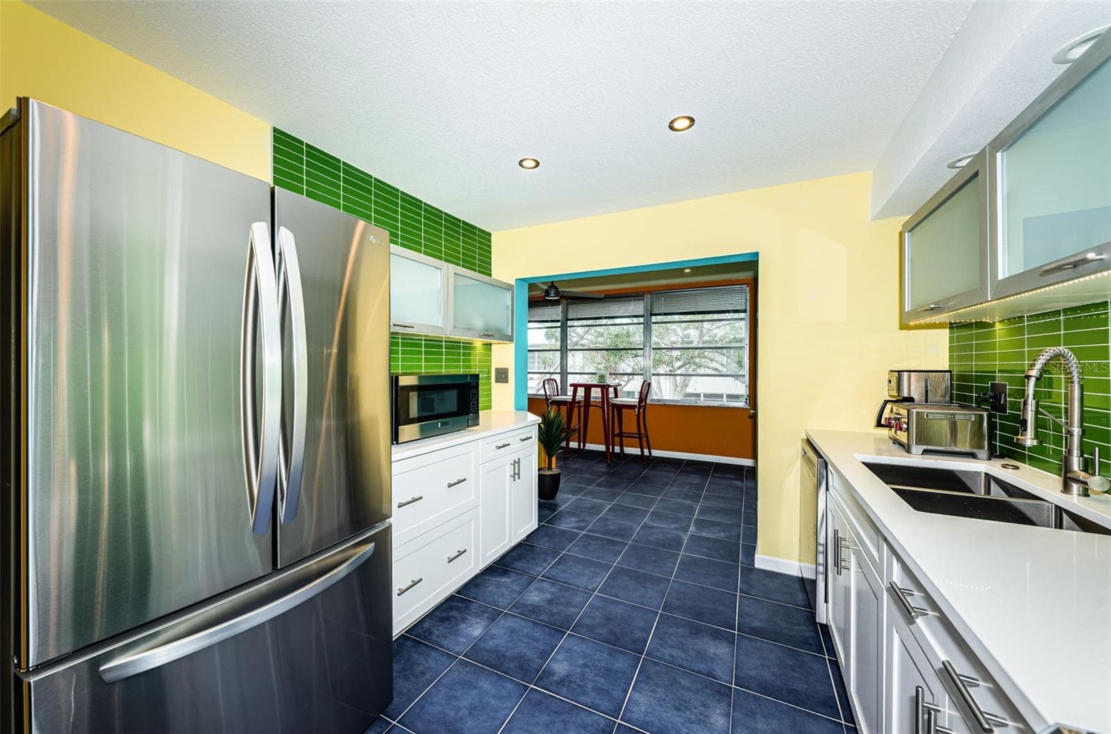 Condominium at 5880 38TH AVE N #309, ST PETERSBURG, photo 17 of 52
