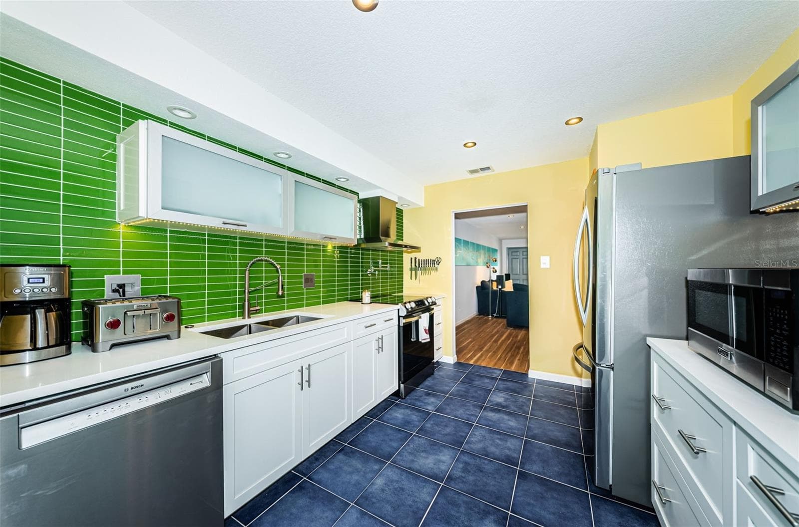 Condominium at 5880 38TH AVE N #309, ST PETERSBURG, photo 19 of 52
