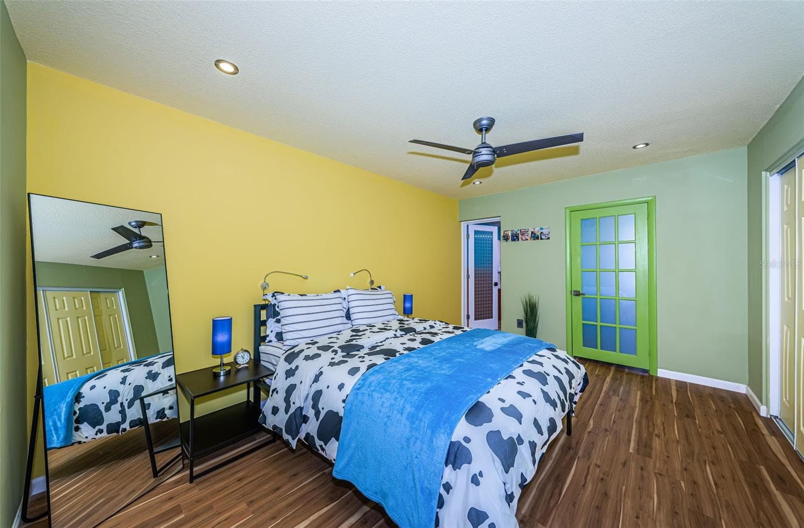 Master bedroom - 5880 38TH AVE N #309, ST PETERSBURG
