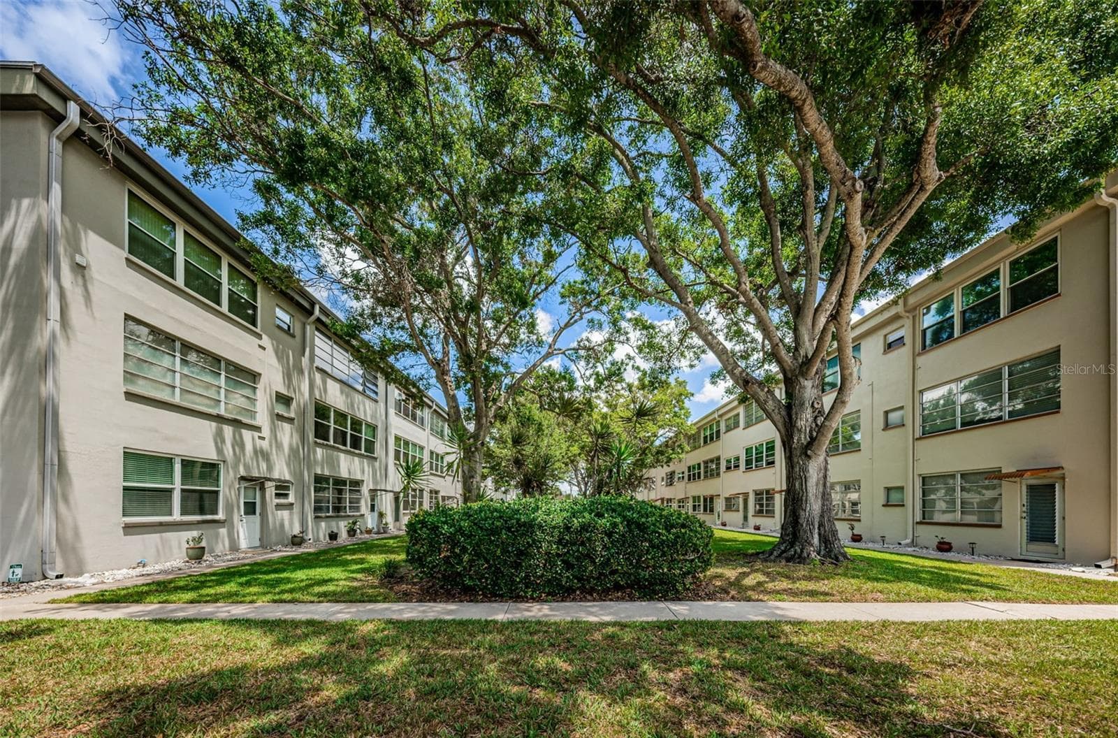 Condominium at 5880 38TH AVE N #309, ST PETERSBURG, photo 46 of 52