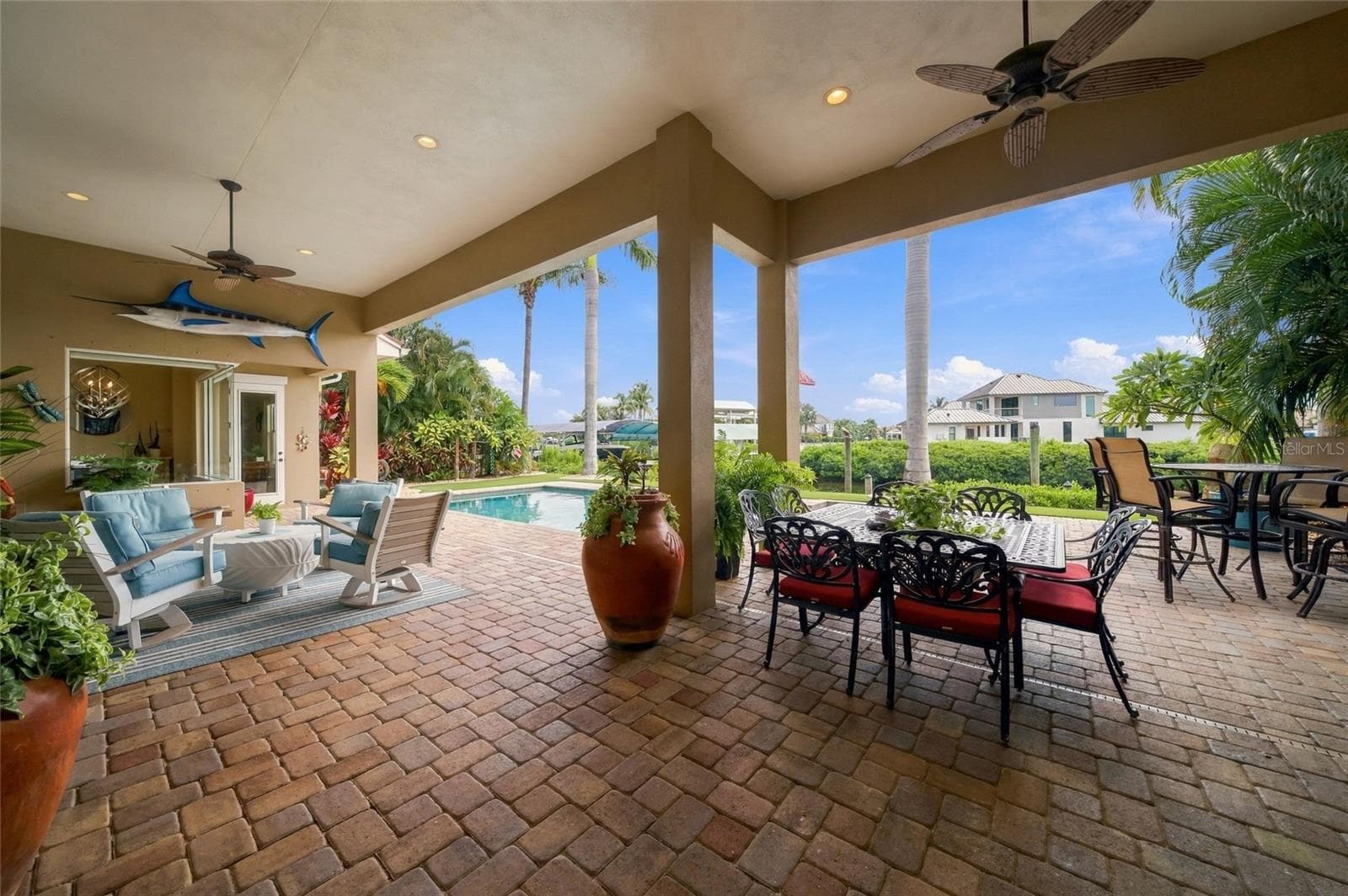 Large covered outdoor space - 613 REGATTA WAY, BRADENTON