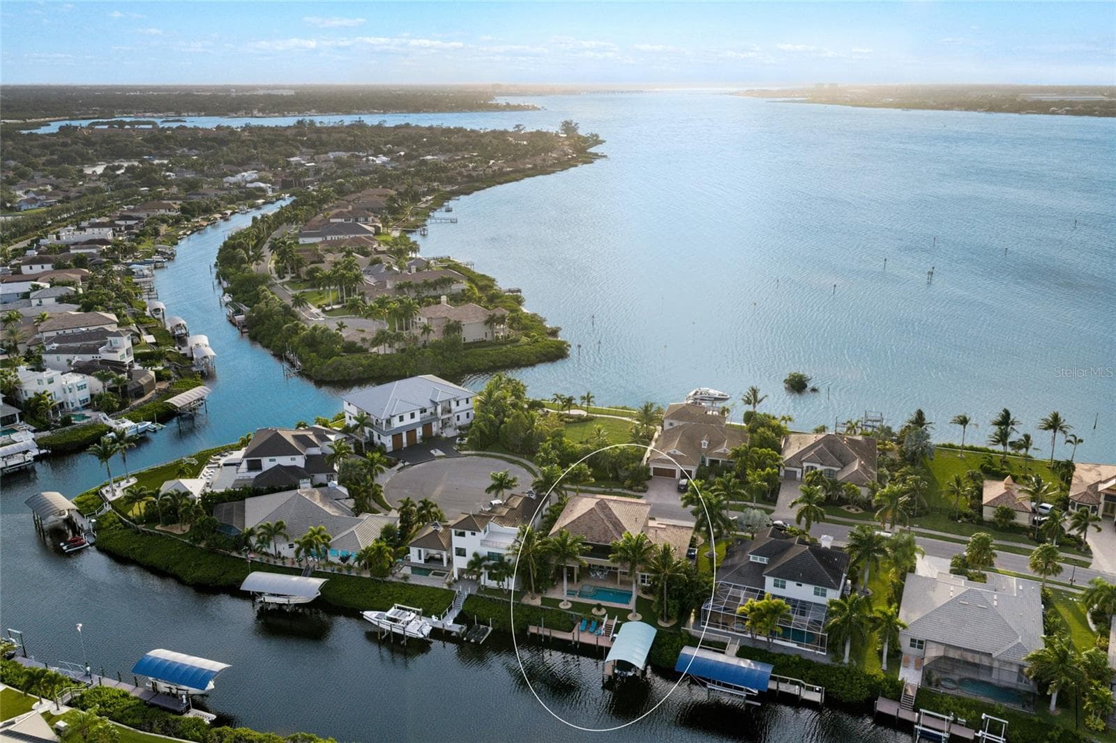 Flood Zone X is super rare on boatable water! - 613 REGATTA WAY, BRADENTON