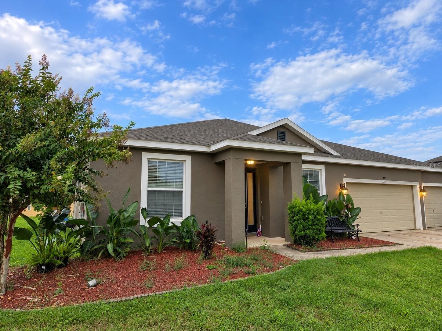 Single Family Residence at 1422 SHARON ROSE TRCE, DELTONA, photo 2 of 33