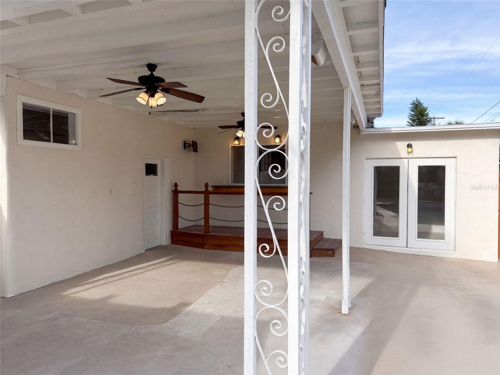 Single Family Residence at 601 MYRTLE WAY S, ST PETERSBURG, photo 11 of 33