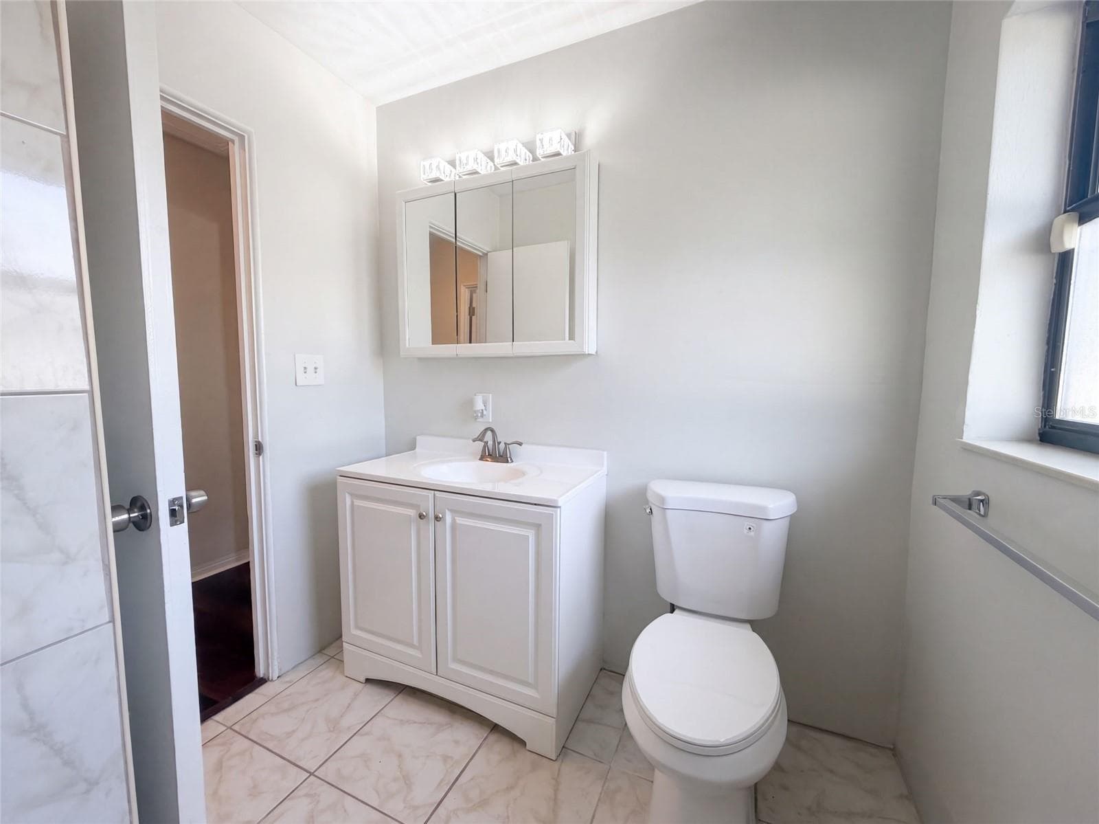 Single Family Residence at 601 MYRTLE WAY S, ST PETERSBURG, photo 17 of 33