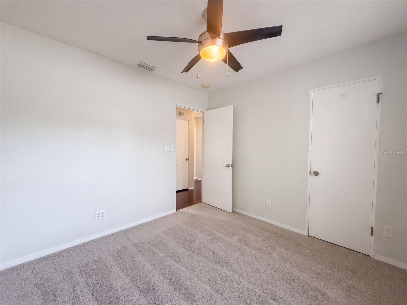Single Family Residence at 601 MYRTLE WAY S, ST PETERSBURG, photo 23 of 33